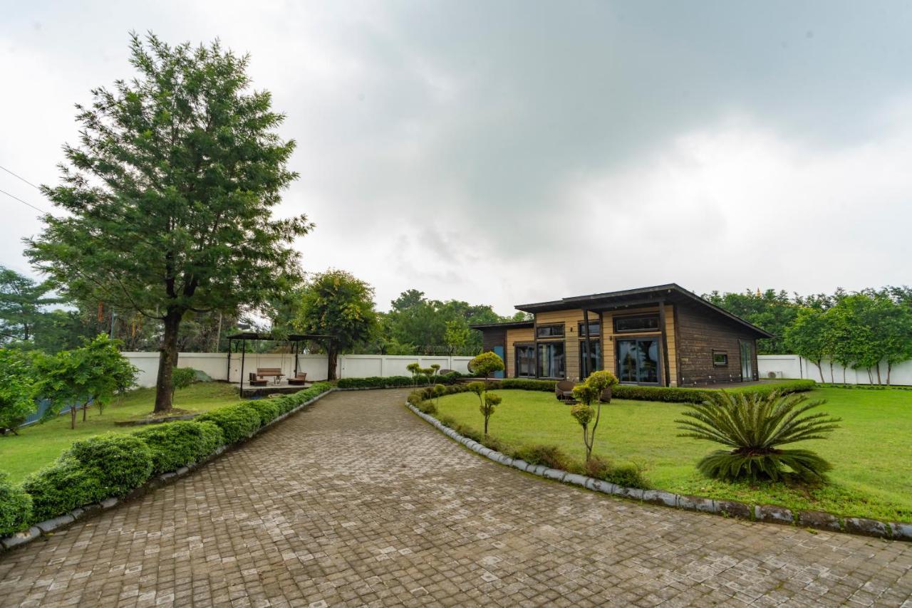 Saffronstays Paradise Pines, Dehradun - Cliff Villa With Valley & Forest Views 외부 사진